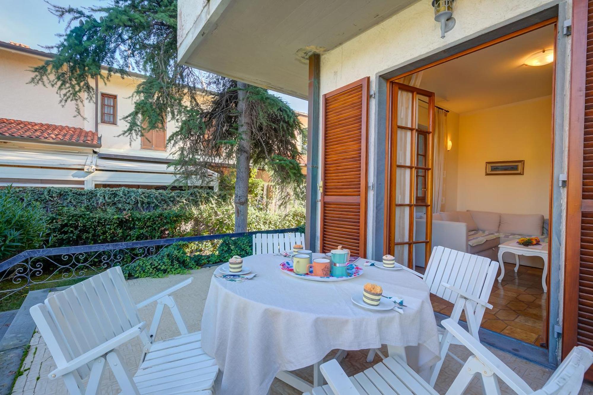 Casa Maddalena Al Mare 600M From Sea - Happy Rentals Marina di Pietrasanta Luaran gambar